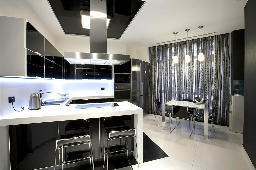 Black and white kitchen design