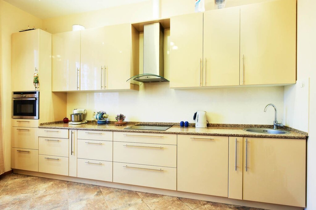 Sand-colored kitchen