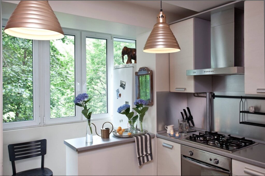 Kitchen with access to the balcony