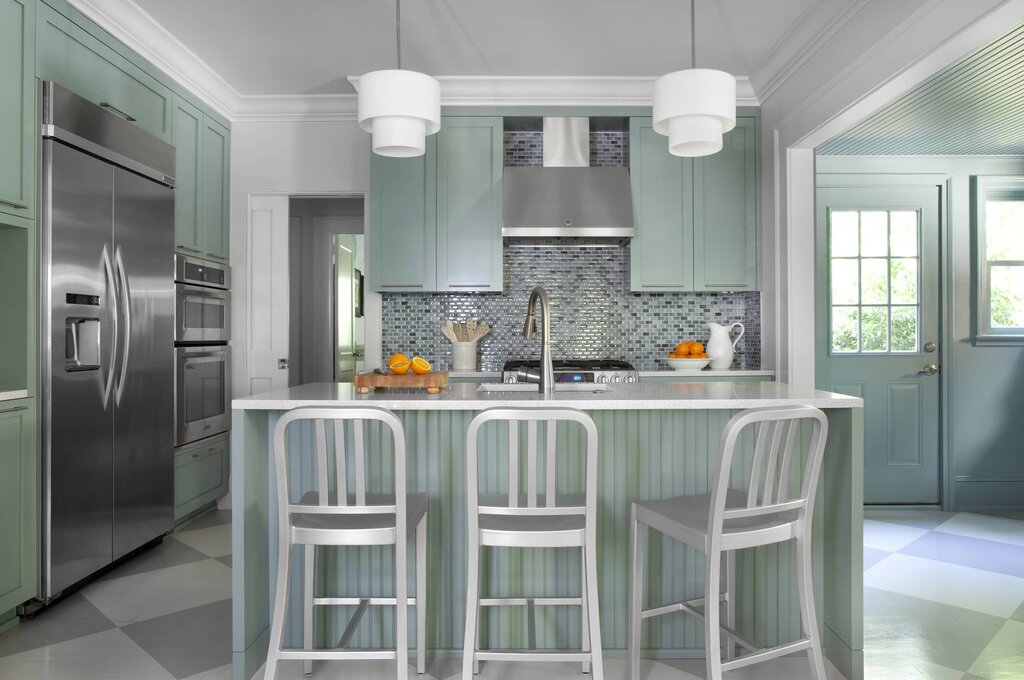 The kitchen in mint tones