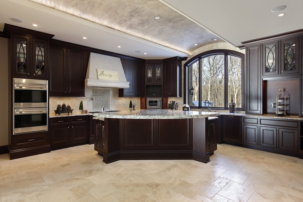 Empire-style kitchen