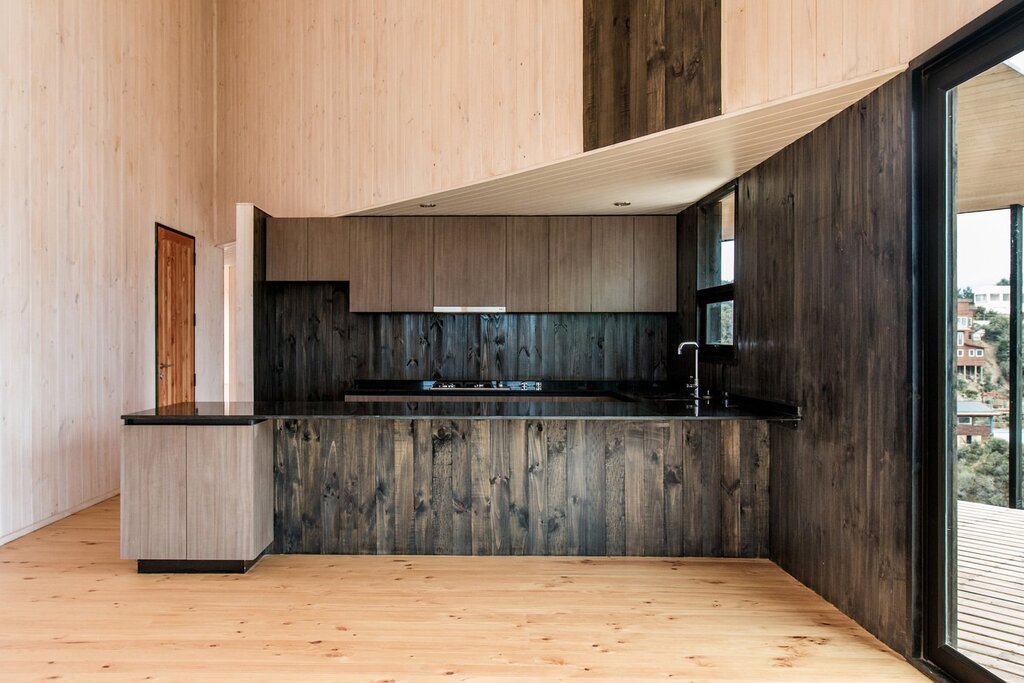 Kitchen fronts made of plywood