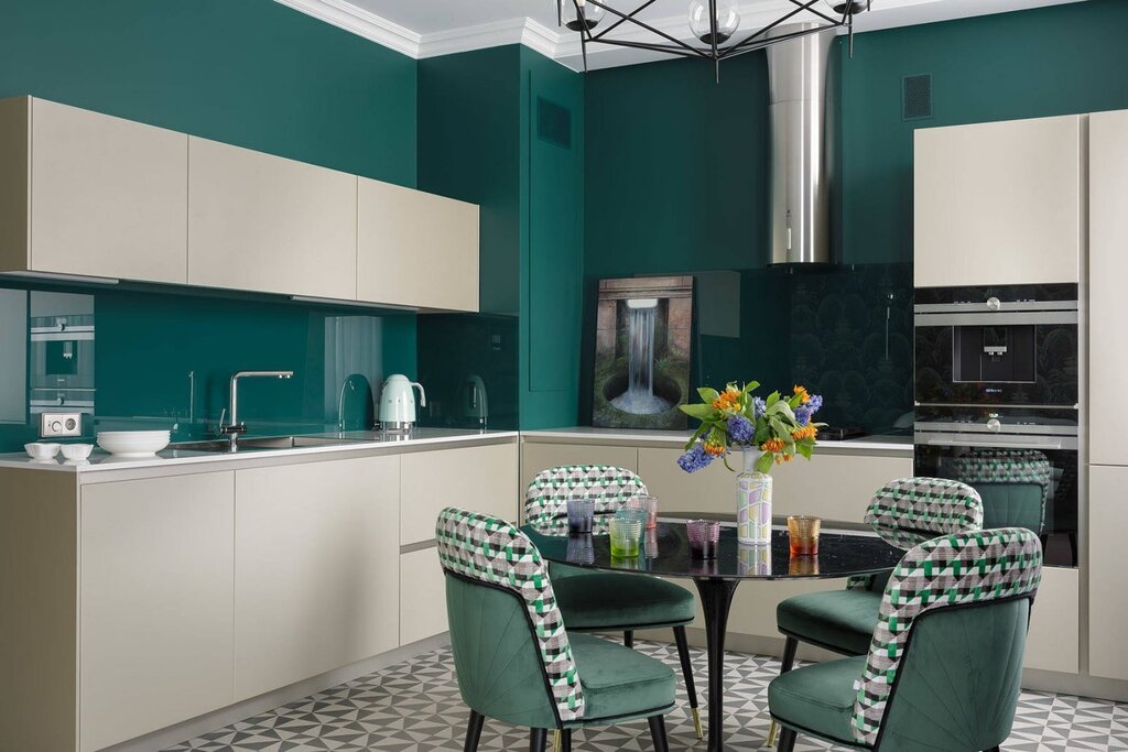 Emerald-colored kitchen set