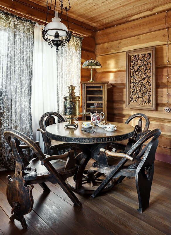 Apartment in Russian style