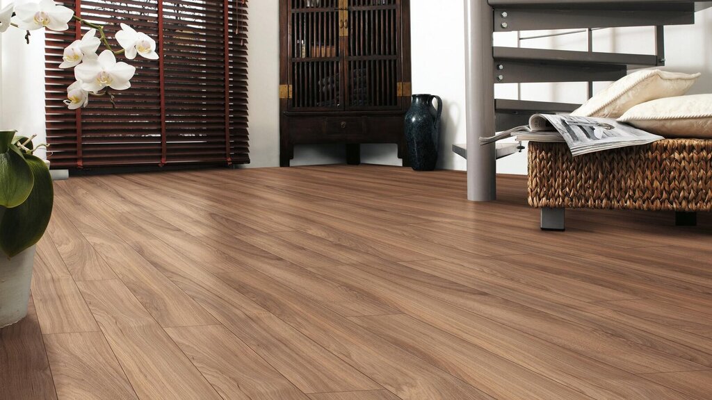 Laminate oak tobacco