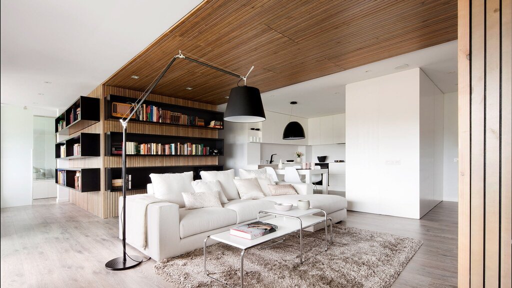 Laminate on the ceiling in the interior