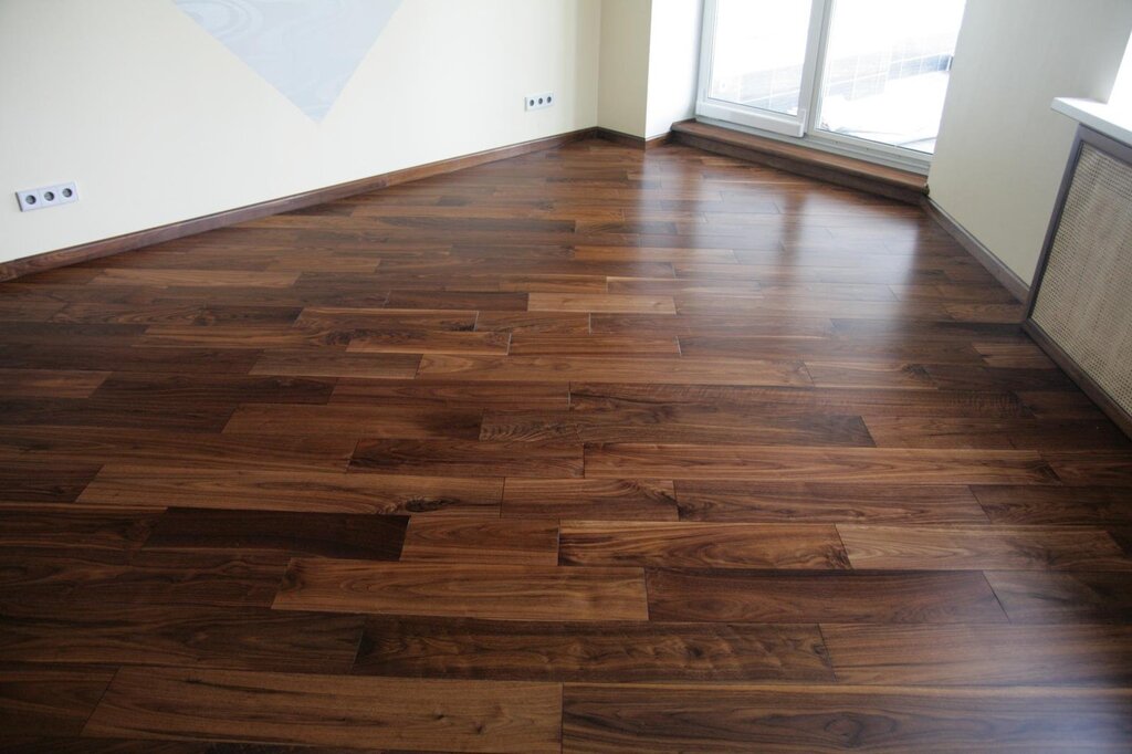 Laminate at an angle