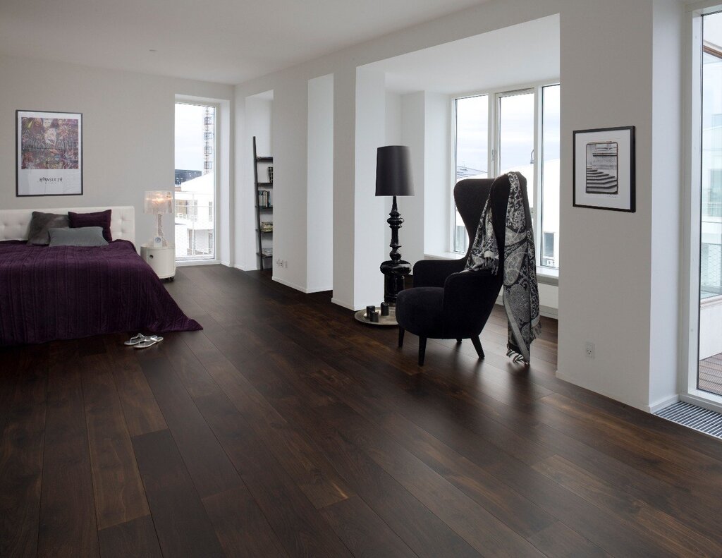 Dark wenge laminate