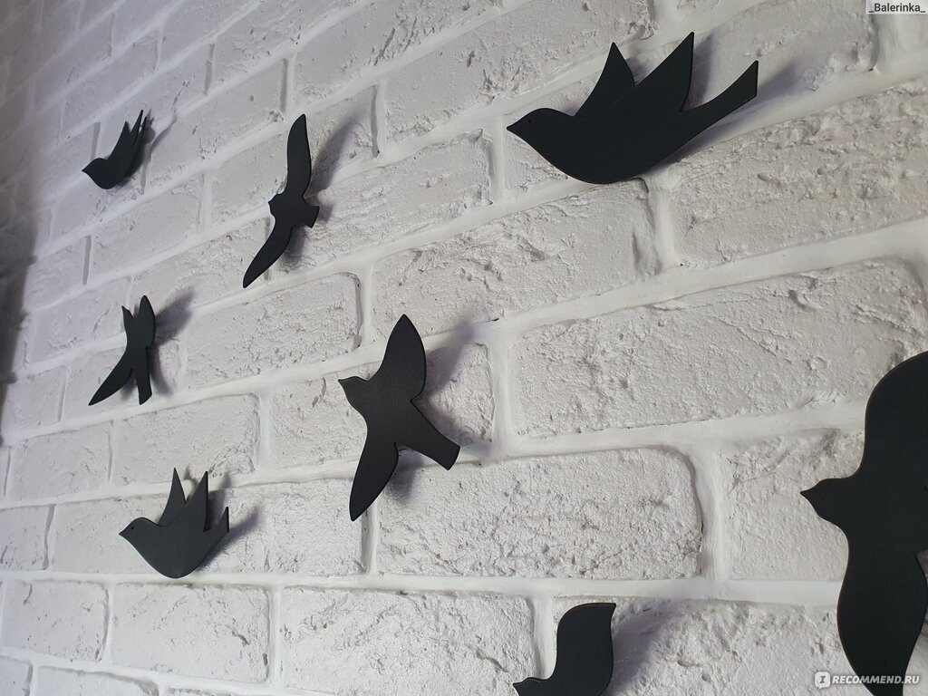 Swallows wall decor