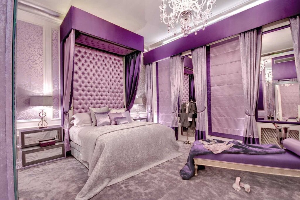 Lavender curtains in the bedroom