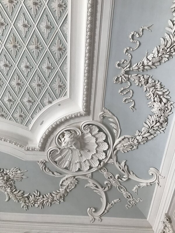 Plaster molding decor