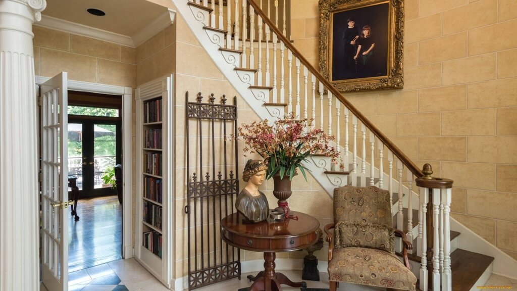 Staircase in English style