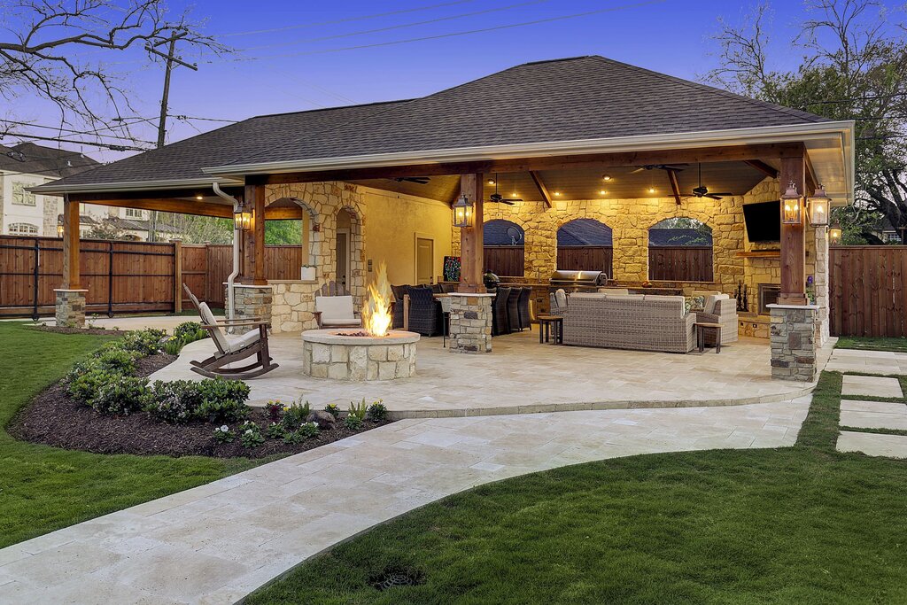 Summer kitchen in a private house