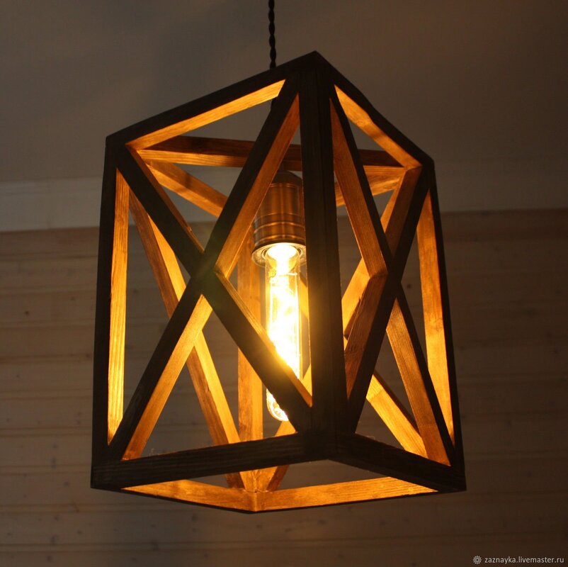 Chandelier made of wooden slats