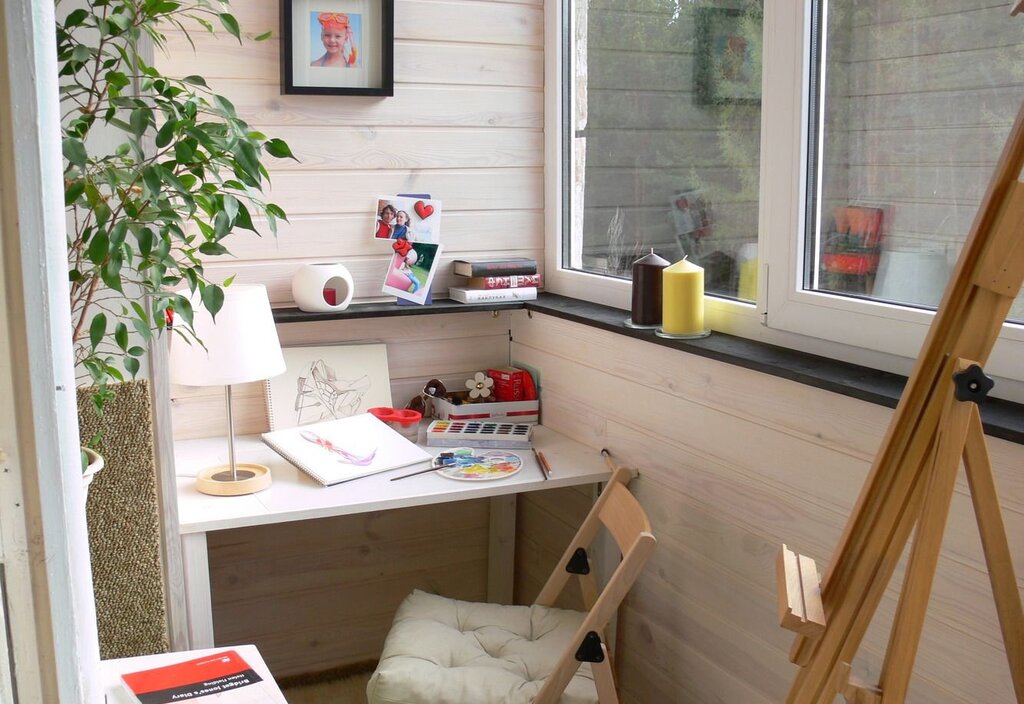 Workshop on the balcony