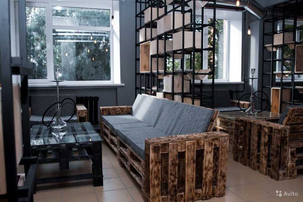 Furniture made from pallets in loft style 37 фото