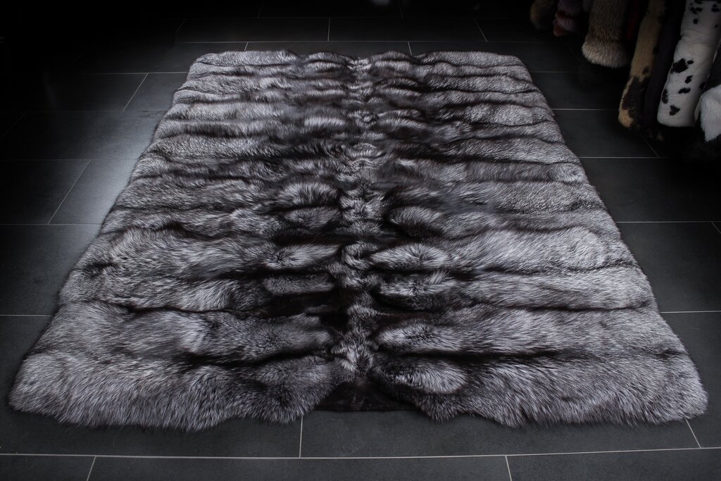 Fur carpet 18 фото