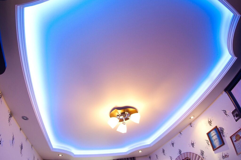 Multi-level ceiling with lighting