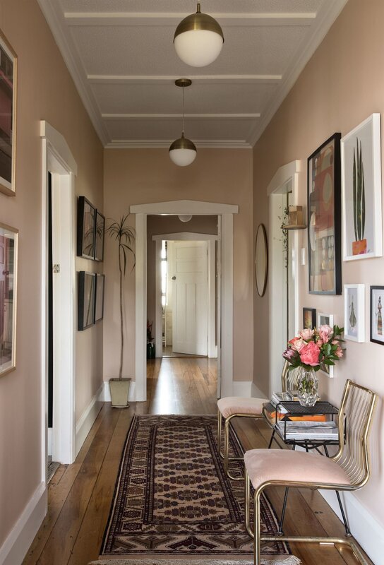 Trendy wall color in the hallway