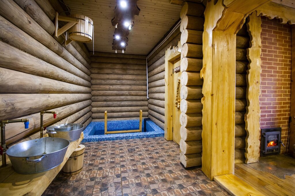 Washing area in a log sauna