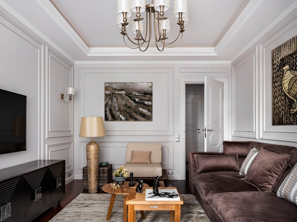 Moldings in Neoclassical Interior