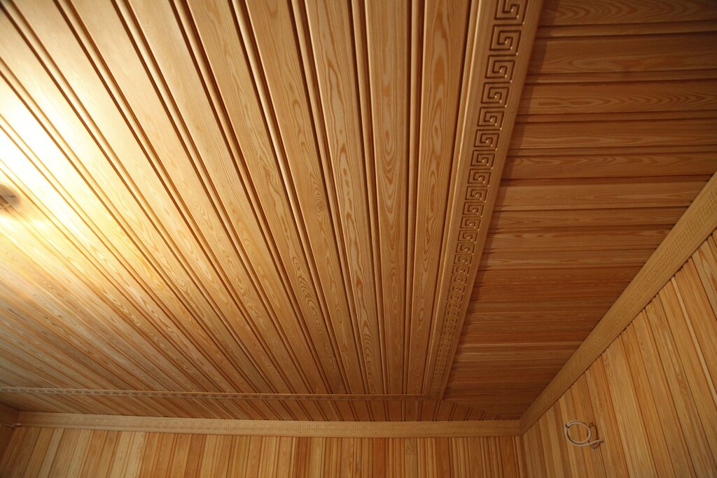 Installation of clapboard on the ceiling