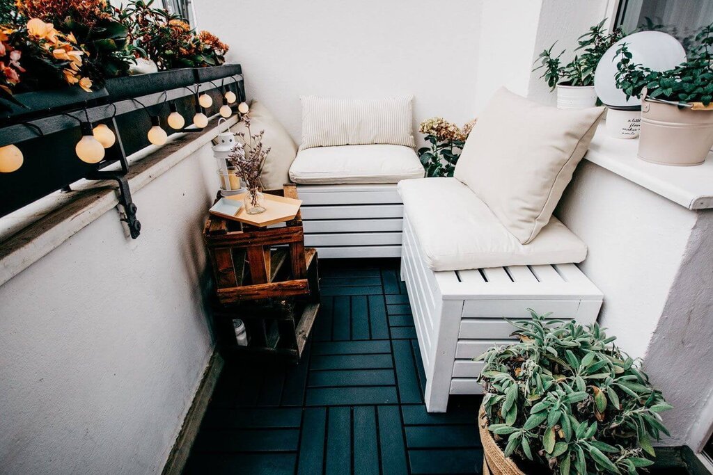 Soft ottoman for the balcony