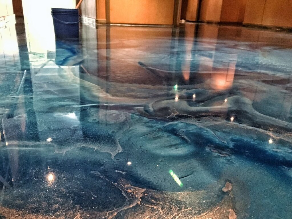 Epoxy resin self-leveling floor