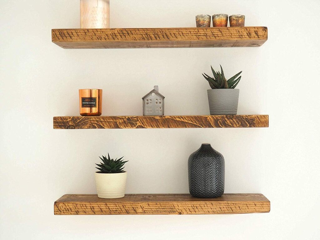 Wall shelf for the kitchen