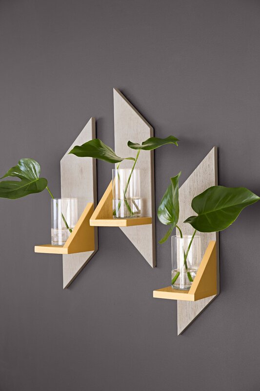 Wall-mounted flower shelf