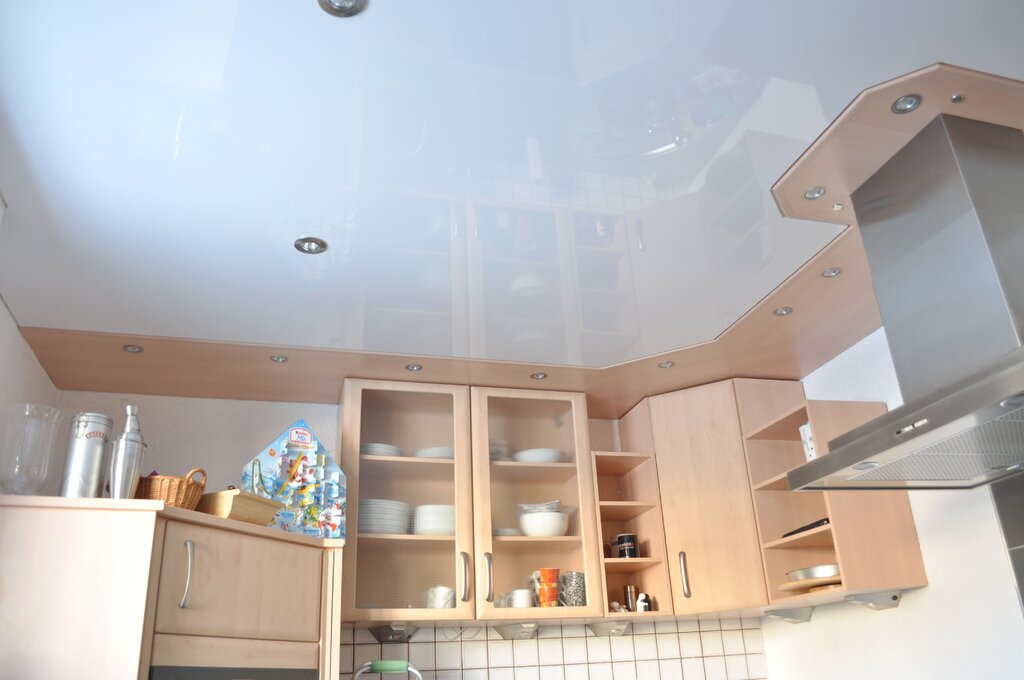 Stretch ceiling in a small kitchen