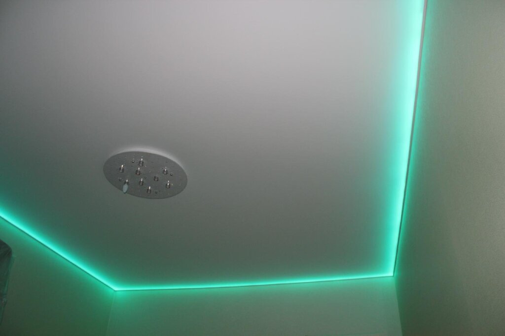 Stretch ceiling with hidden lighting