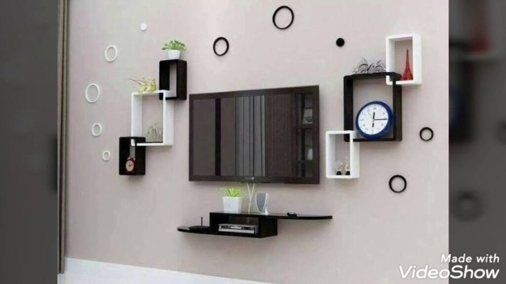 Wall-mounted shelf for a TV