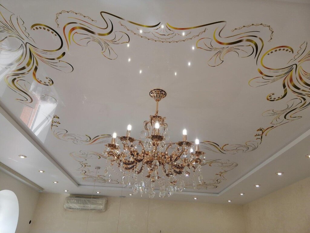 Suspended ceilings with a pattern