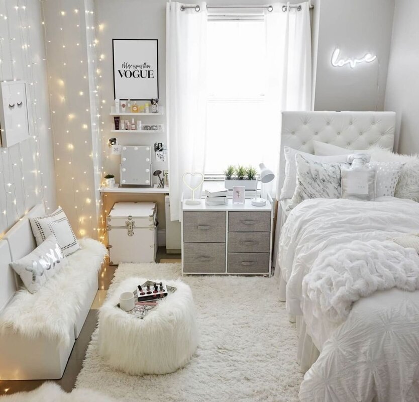 A small room for a teenage girl