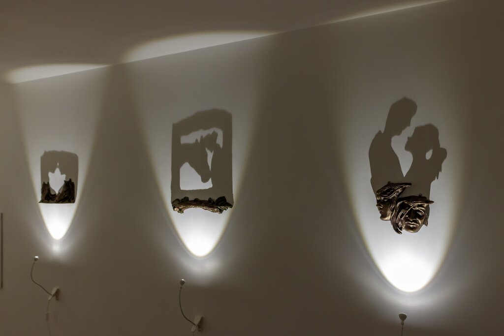 Unusual wall lamps