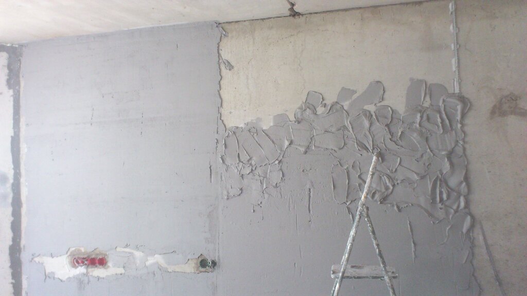 Uneven wall plaster