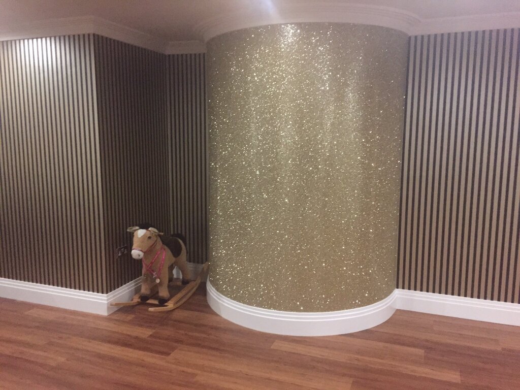 Wallpapers with glitter for walls