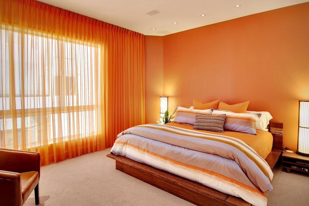 Wallpaper in orange tones