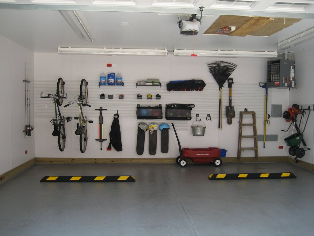 Garage arrangement