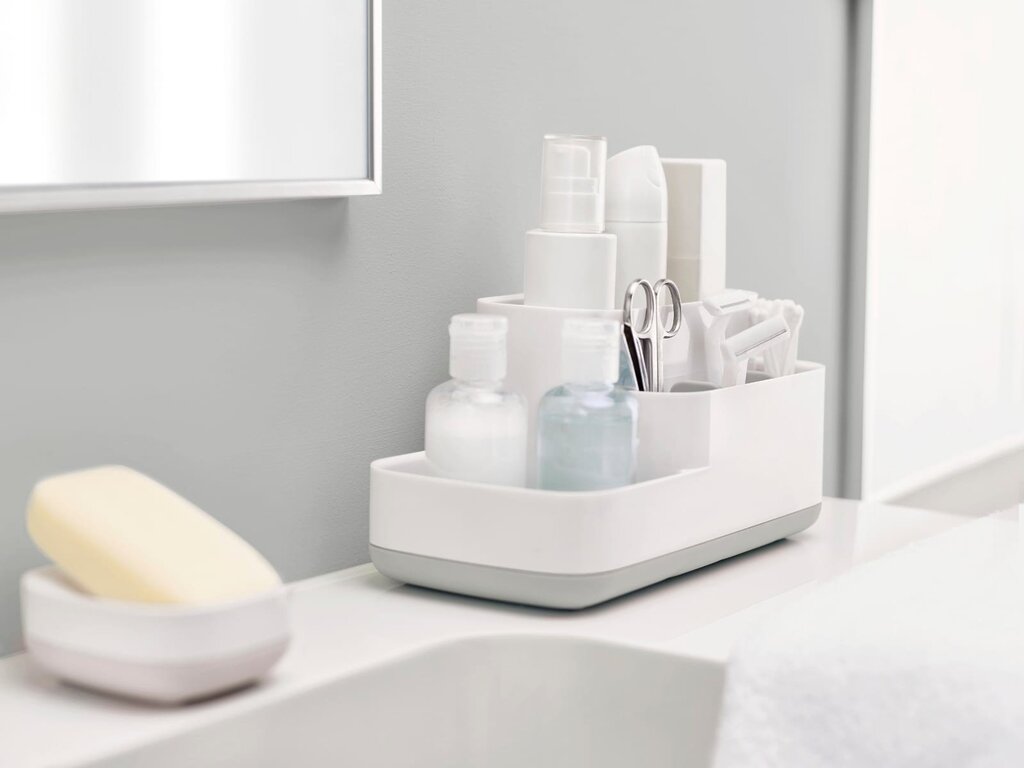 Bathroom organizer