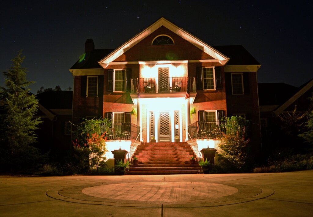 Facade lighting