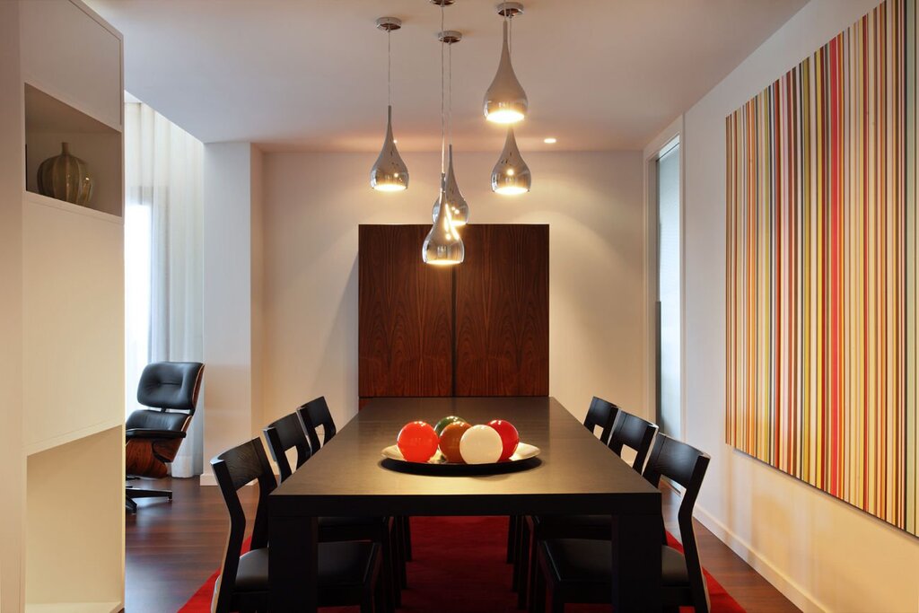 Lighting above the kitchen table