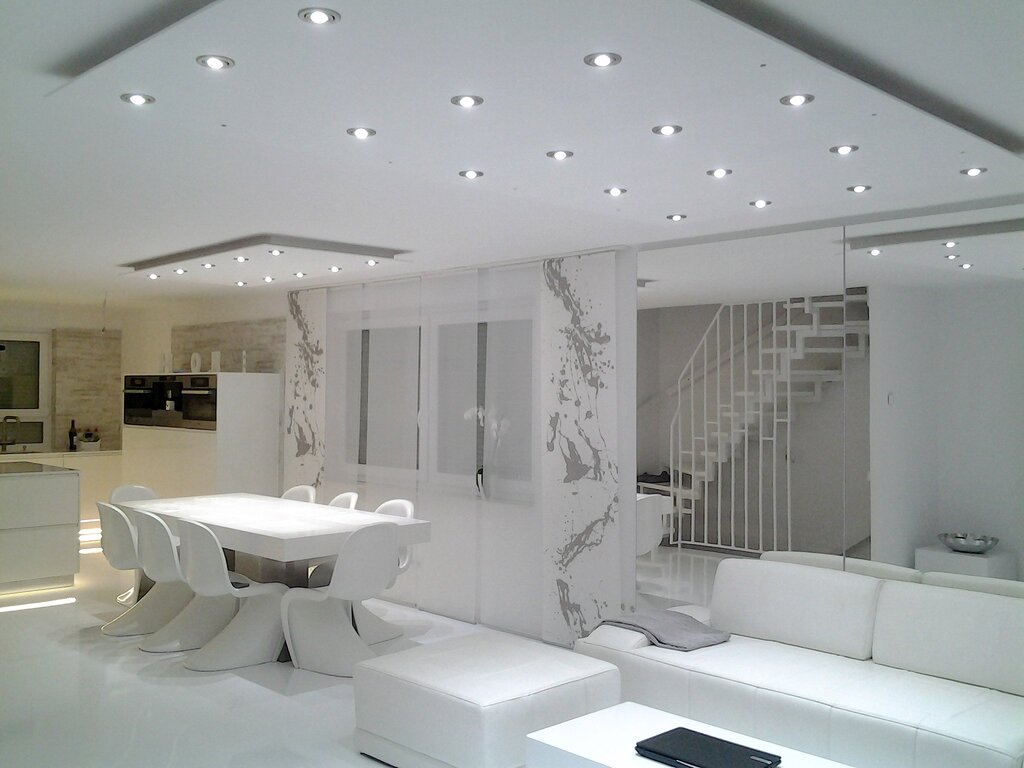 Lighting of stretch ceilings in the interior