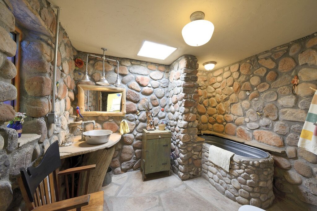 Interior finish of a sauna with stone