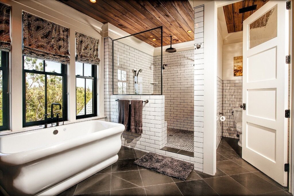 Finishing of a shower room in a wooden house