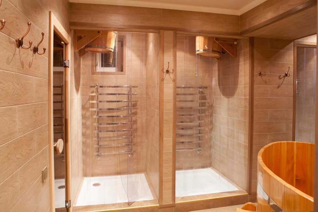 Shower finishing in the sauna