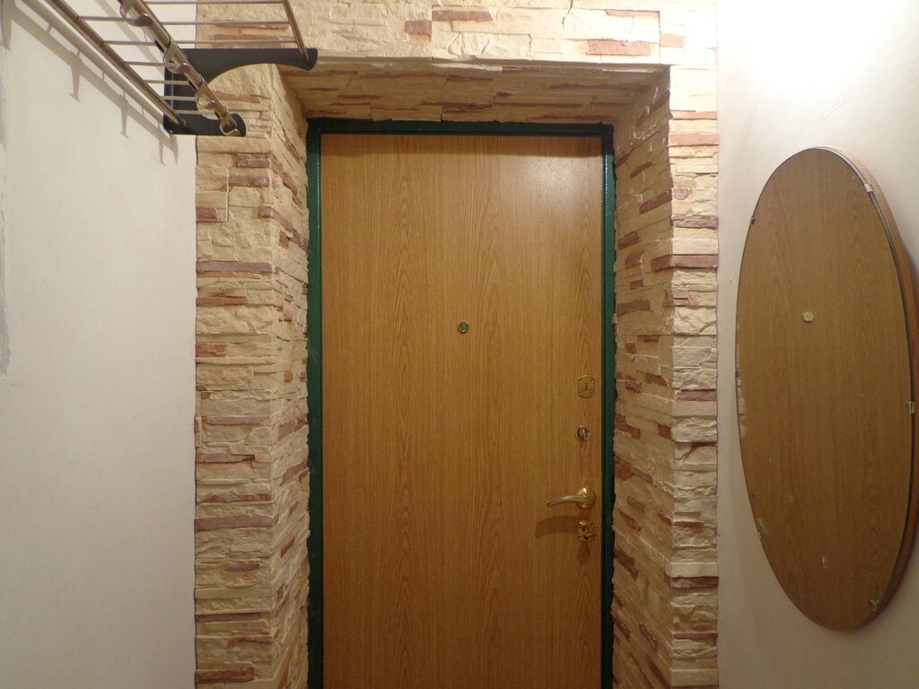 Interior finishing of the entrance door slopes