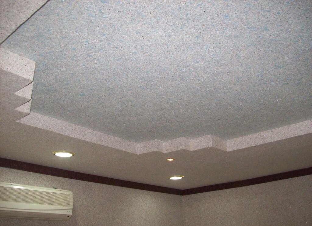 Ceiling finishing with plaster