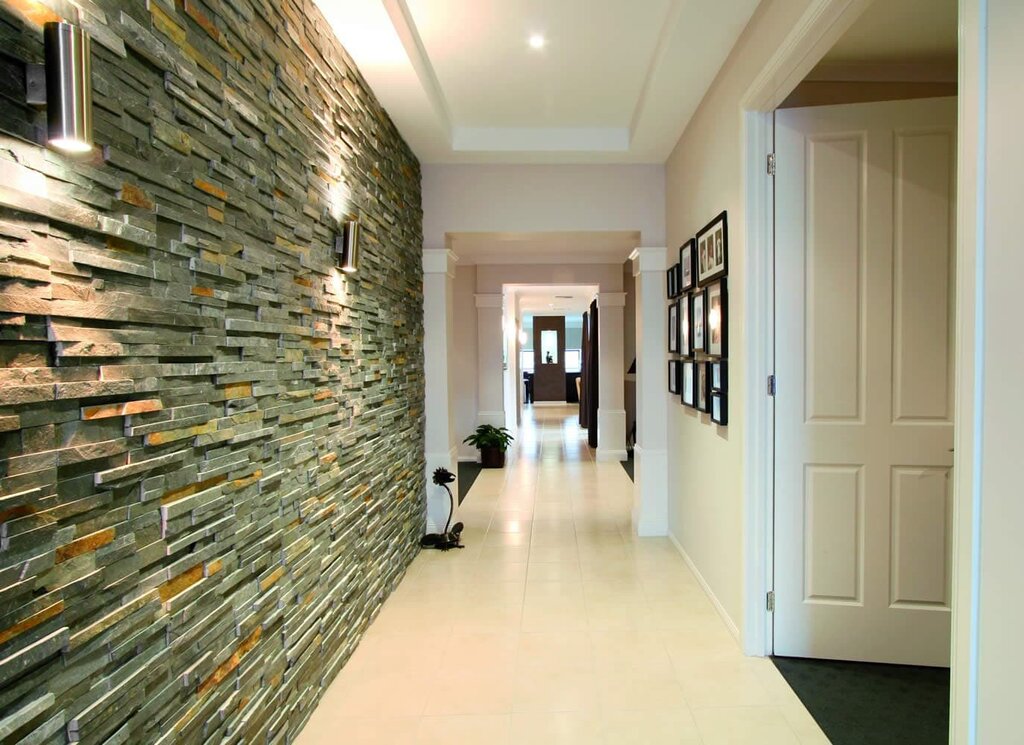 Decorating the hallway with decorative stone